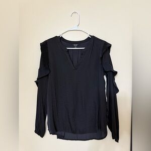 Simply Vera Wang Bundle of Black and white ruffled arm tops